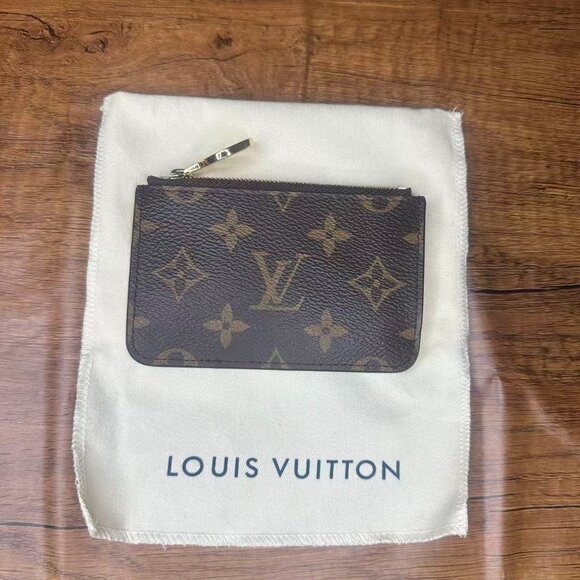 Louis Vuitton ROMY Wallet - Picture 1 of 10